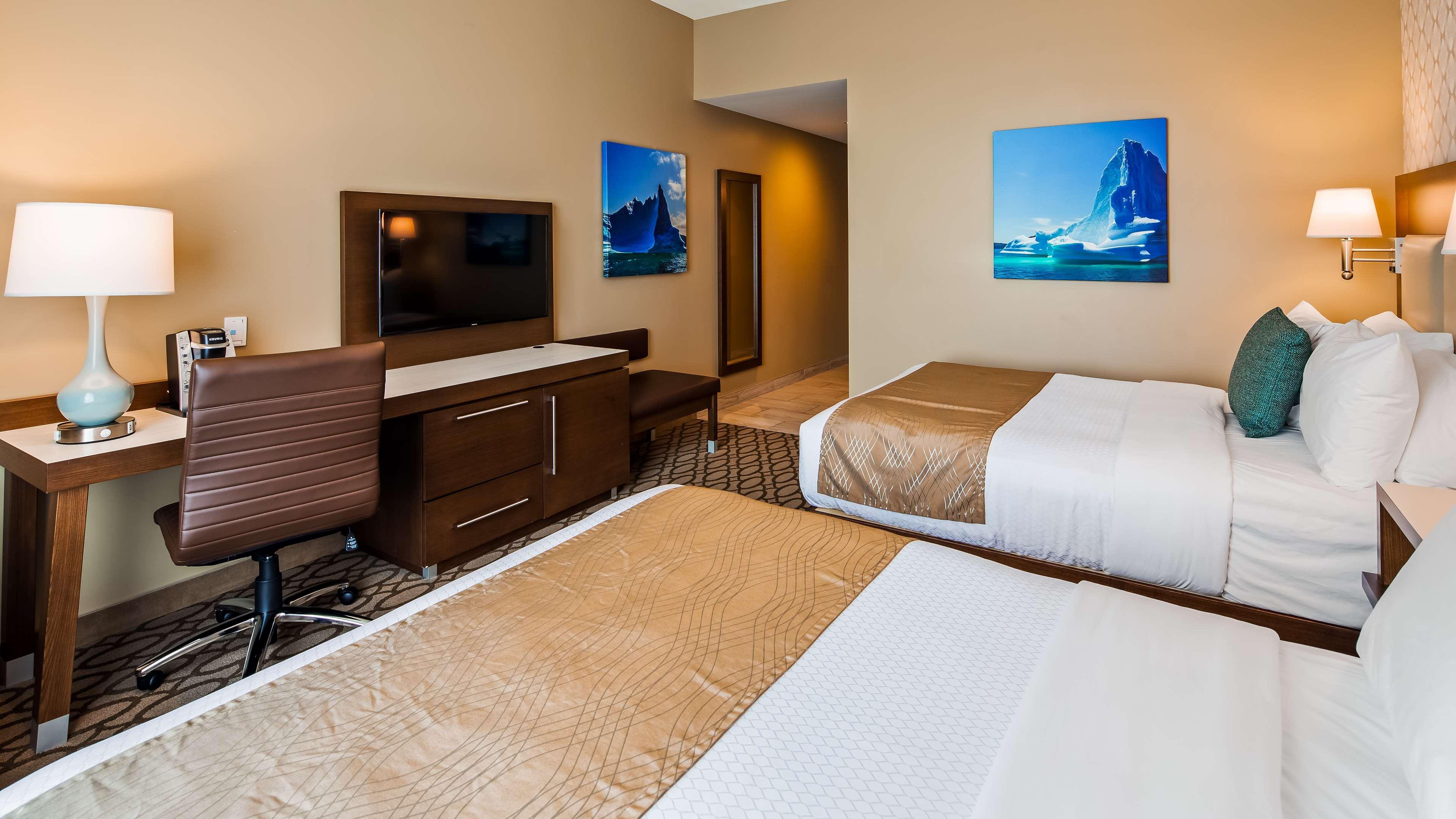 Best Western Plus St. John'S Airport Hotel And Suites Ngoại thất bức ảnh