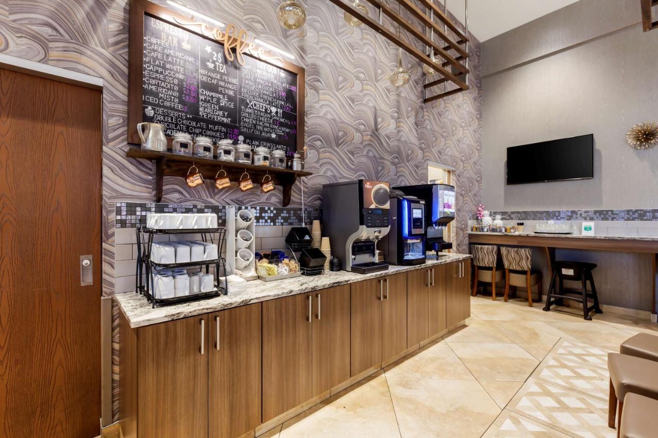 Best Western Plus St. John'S Airport Hotel And Suites Ngoại thất bức ảnh